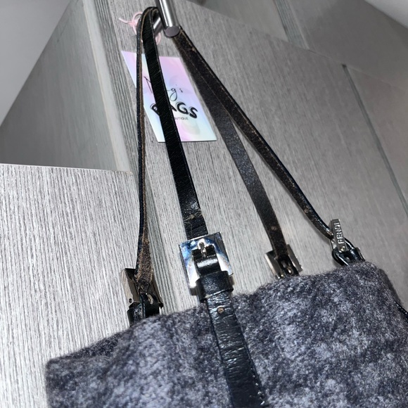 Fendi: Wool Cashmere Zucca Monogram Shoulder Bag - Picture 16 of 17